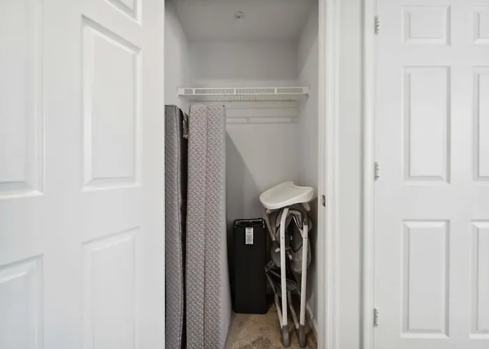 2Br Executive City Suite With Gym & Pool