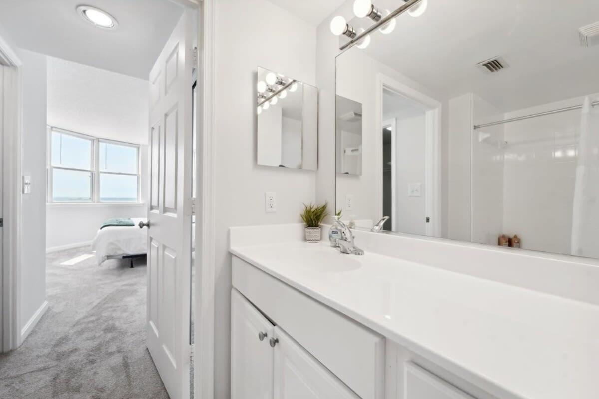 2br Executive With Gym & Pool