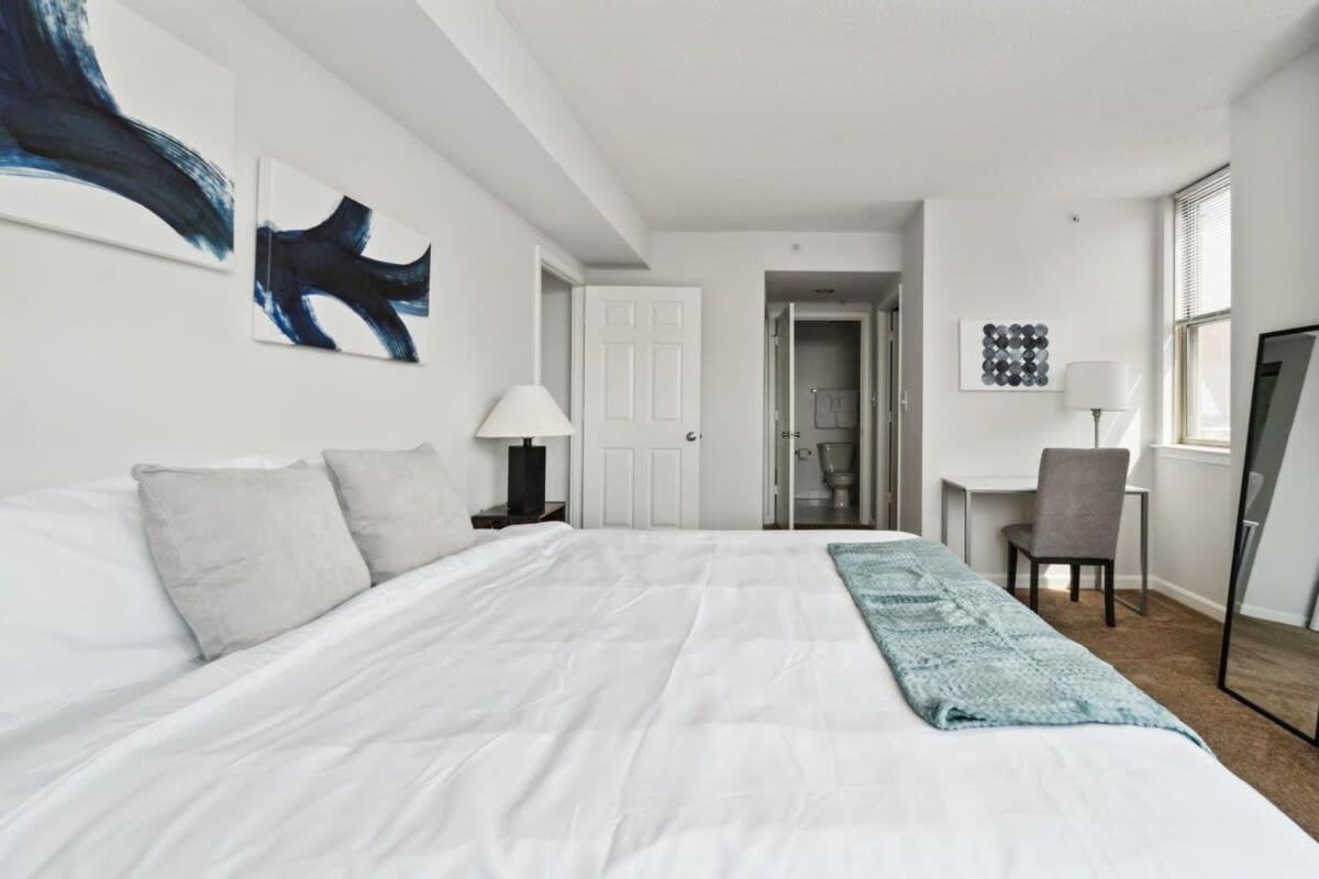 2br Executive With Gym & Pool Apartment