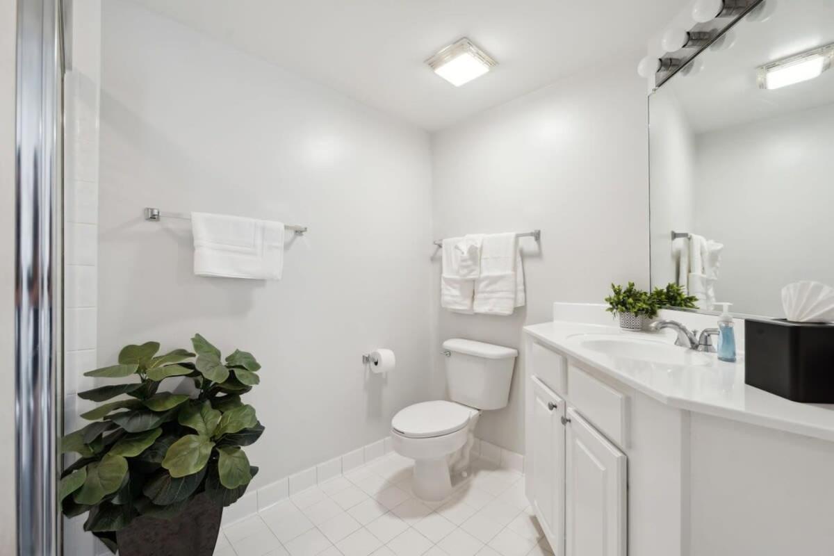 Apartment 2br Executive With Gym & Pool *