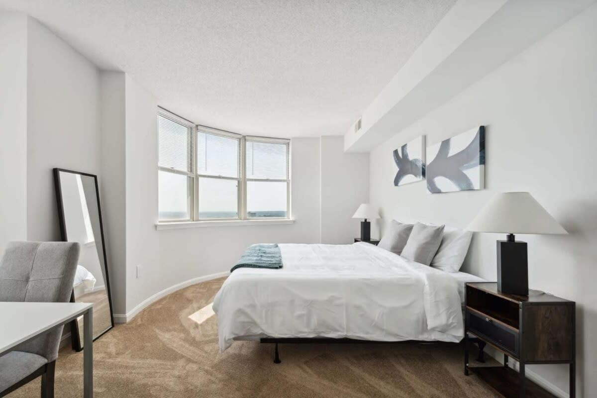 2br Executive With Gym & Pool *